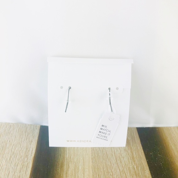 Kendra Scott Elle filigree gunmetal earrings - Picture 3 of 3